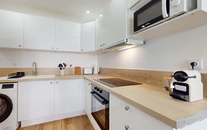 Habitación privada en 12 Rue de Provence, 13004 Marseille, France, imagen 13 de 14