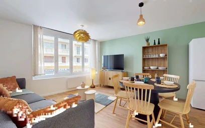Habitación privada en 12 Rue de Provence, 13004 Marseille, France, imagen 7 de 14