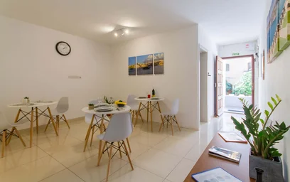 Chambre privée à 109 Triq Il-Ghajn, Is-Swieqi, Malta, image 32 de 34