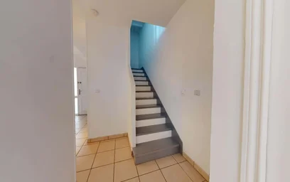 Özel oda konumu 25 Rue des Linandes Vertes, 95000 Cergy, France, 12 23 görüntüsü
