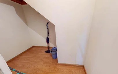 Özel oda konumu 25 Rue des Linandes Vertes, 95000 Cergy, France, 6 23 görüntüsü
