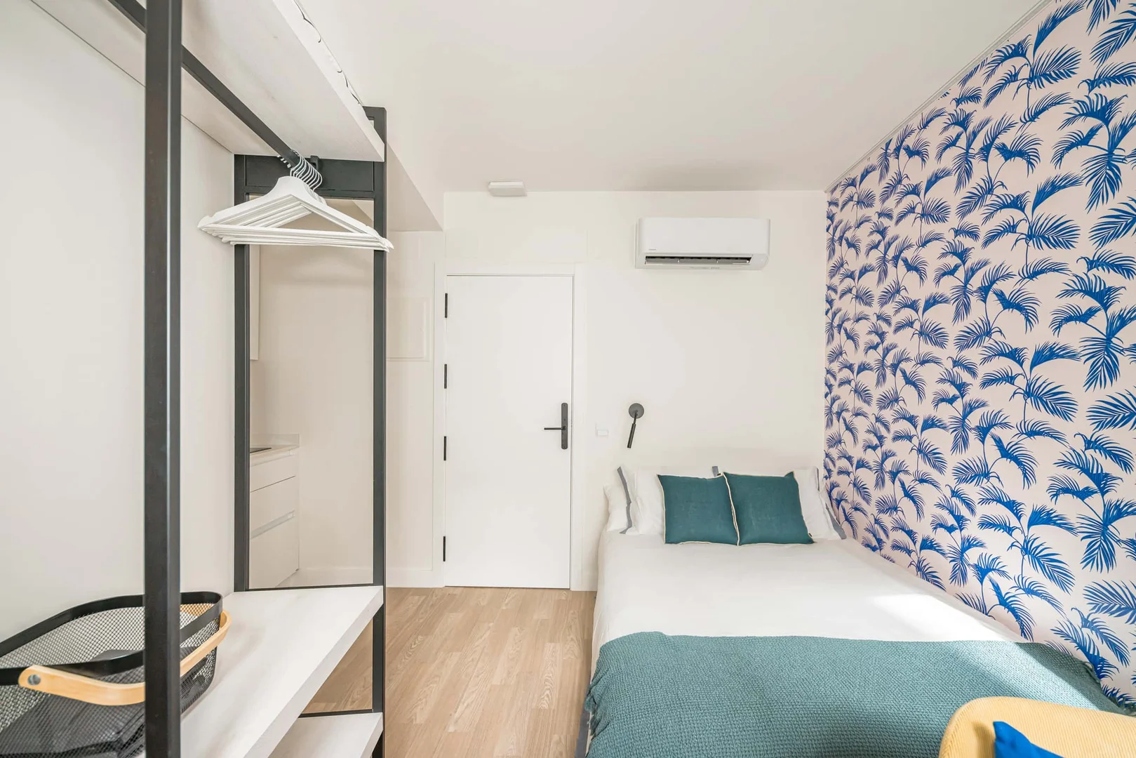 Chambre d'étudiant économique avec emplacement pratique dans 
