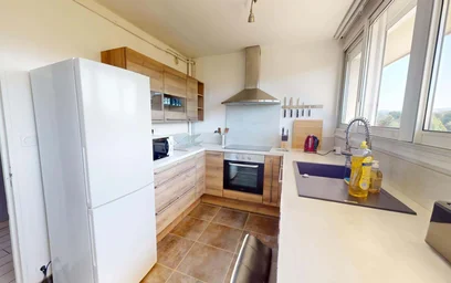 Quarto privado em 1 Rue des Trioux, 63100 Clermont-Ferrand, France, imagem 18 de 29
