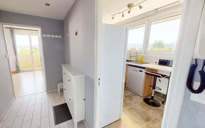 Quarto privado em 1 Rue des Trioux, 63100 Clermont-Ferrand, France, imagem 19 de 29