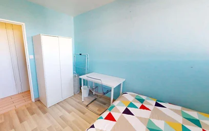Quarto privado em 1 Rue des Trioux, 63100 Clermont-Ferrand, France, imagem 4 de 29