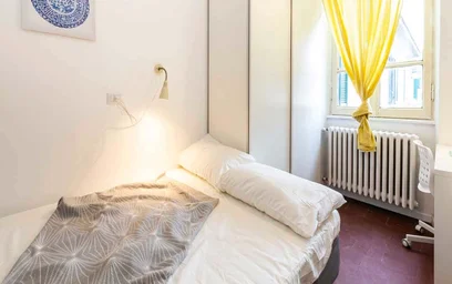 Chambre privée à 22, Via Paolo Bassi, Milano, 20159, image 3 de 20