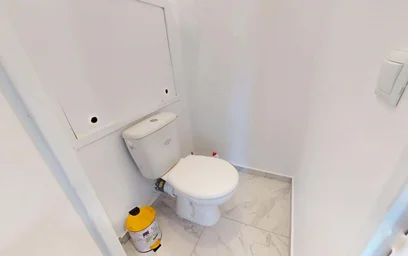 Private room at 3 Rue Auguste Renoir, 33400 Talence, France, image 15 of 17