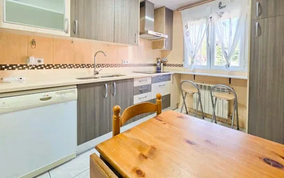Private room at C. de Esteban Carros, 41, 1ob, Puente de Vallecas, 28053 Madrid, Spagna, image 8 of 15