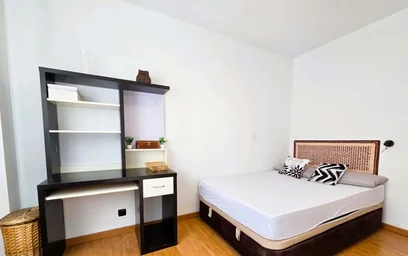 Private room at C. de Esteban Carros, 41, 1ob, Puente de Vallecas, 28053 Madrid, Spagna, image 2 of 15