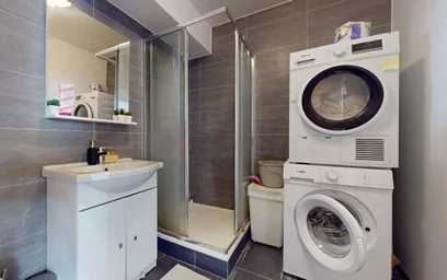 Özel oda konumu 7 Rue des Châteaux Bruloirs, 95000 Cergy, France, 12 20 görüntüsü