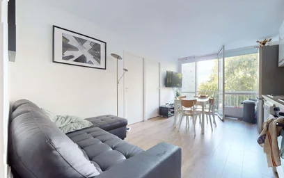 Özel oda konumu 7 Rue des Châteaux Bruloirs, 95000 Cergy, France, 19 20 görüntüsü