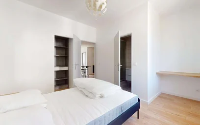 Gesamte Unterkunft in der 34 Rue Robespierre, 42100 Saint-Étienne, France, bild 12 von 21