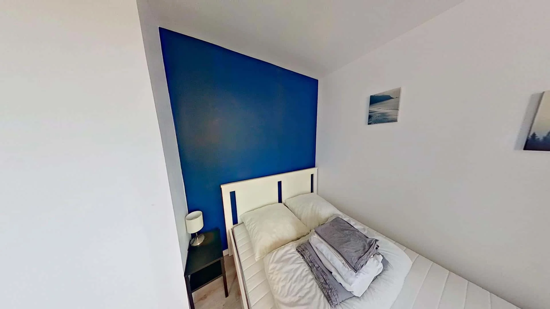 Zimmer in Studentenwohnung in  zu vermieten, voll möbliert