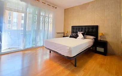 Private room at C. de Esteban Carros, 41, 1ob, Puente de Vallecas, 28053 Madrid, Spagna, image 2 of 18