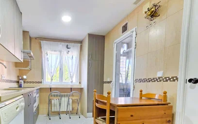 Private room at C. de Esteban Carros, 41, 1ob, Puente de Vallecas, 28053 Madrid, Spagna, image 12 of 18