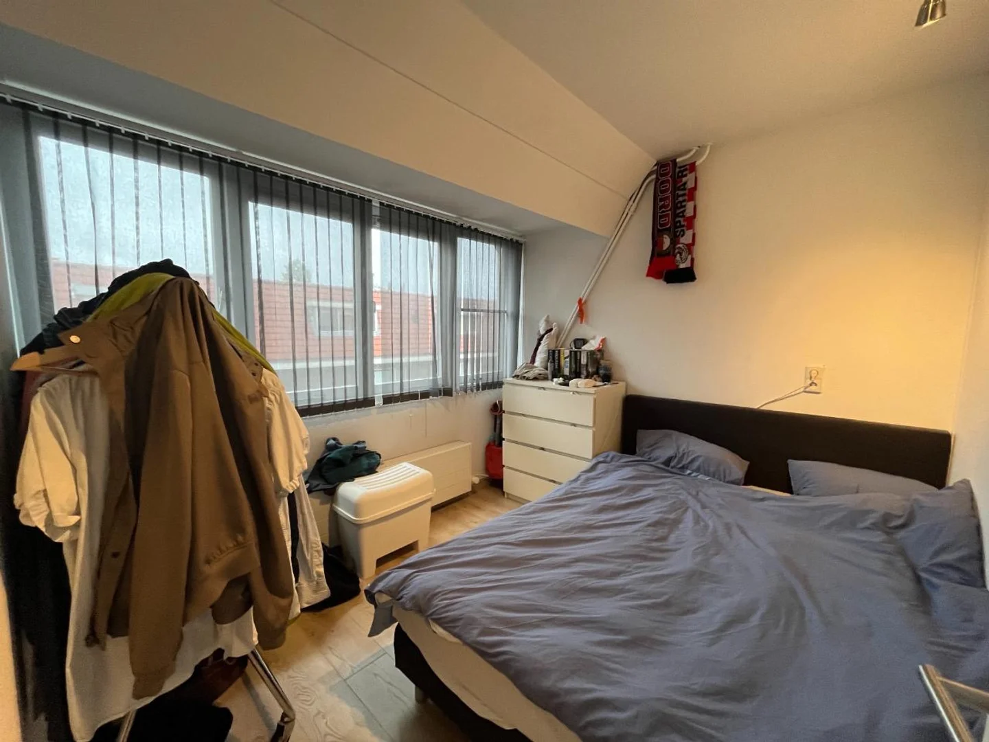 Habitación acogedora para estudiantes disponible en 