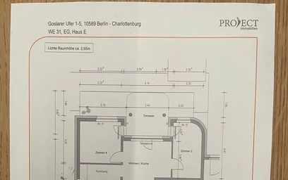 Bright private room in {area}