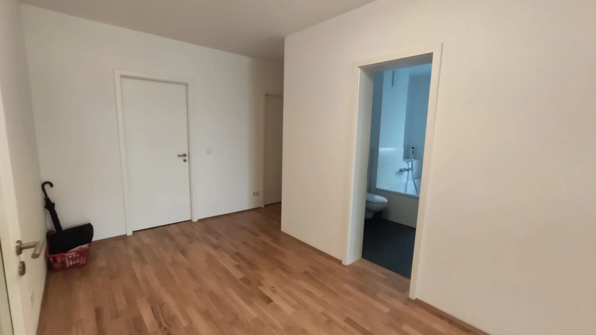 Functional student room perfect for studying in 