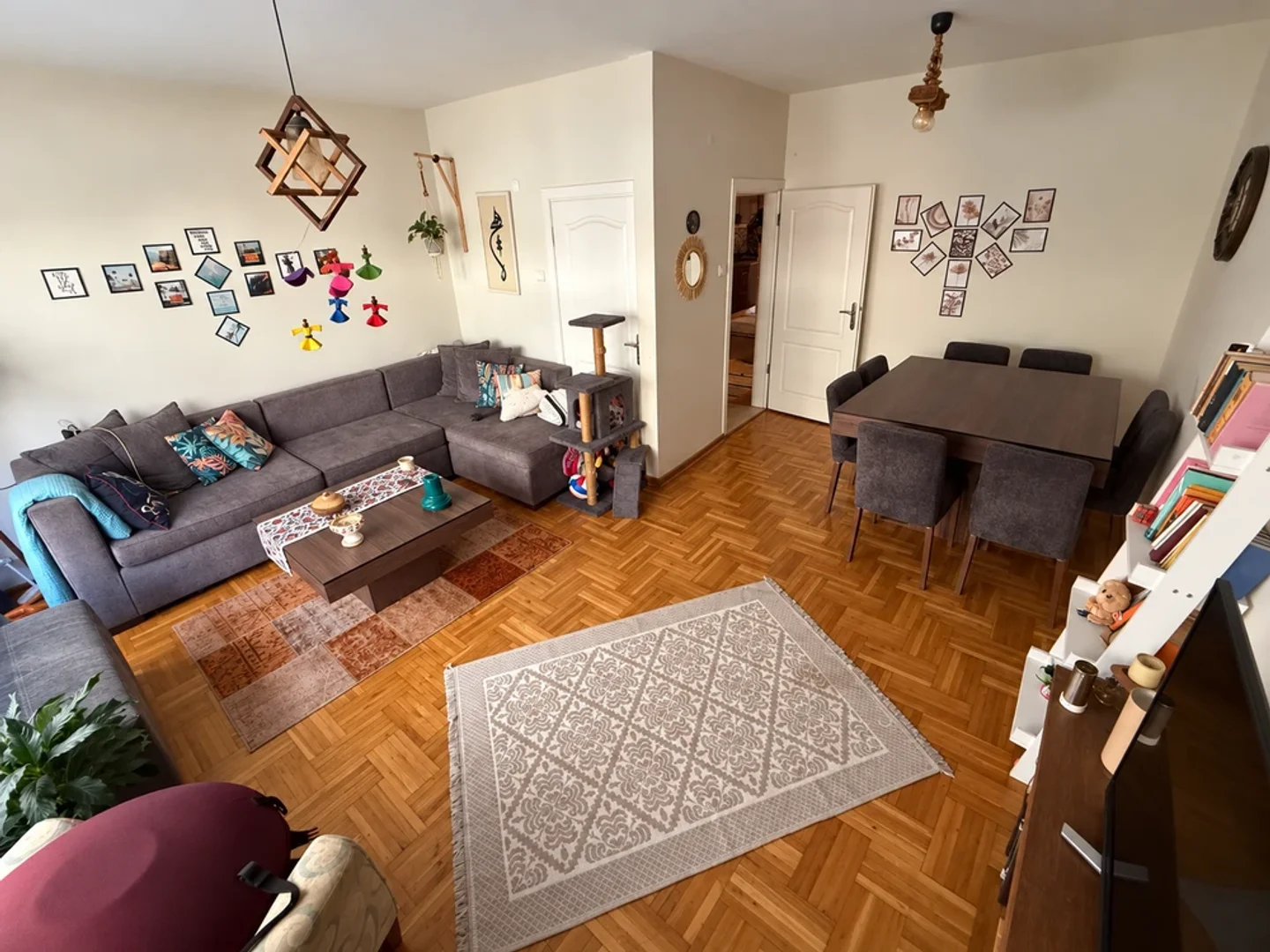 'de öğrenci dairesinde, tamamen mobilyalı kiralık oda