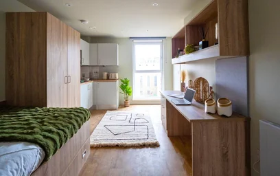 Entire apartment in residence at 6 S Marketgait, Dundee DD1 4BZ, UK, image 13 of 22