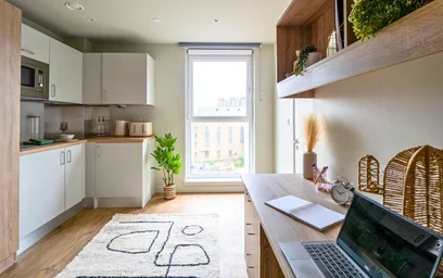 Entire apartment in residence at 6 S Marketgait, Dundee DD1 4BZ, UK, image 14 of 22