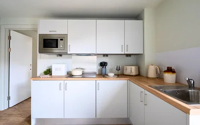 Entire apartment in residence at 6 S Marketgait, Dundee DD1 4BZ, UK, image 3 of 22