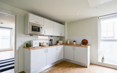 Entire apartment in residence at 6 S Marketgait, Dundee DD1 4BZ, UK, image 4 of 22