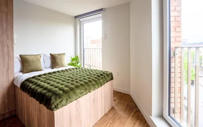 Entire apartment in residence at 6 S Marketgait, Dundee DD1 4BZ, UK, image 6 of 22