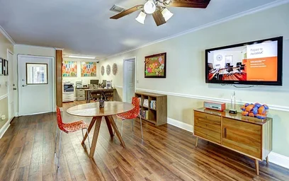 Logement entier en résidence à 710 SW Depot Ave, Gainesville, FL 32601, USA, image 12 de 24