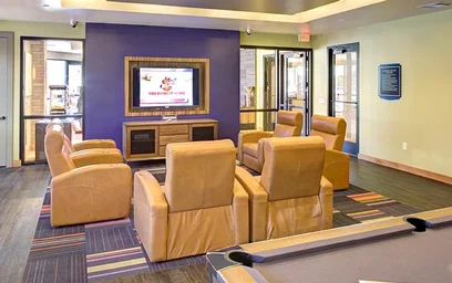 Appartamento intero in residence in 1001 UTA Blvd, Arlington, TX 76013, immagine 18 di 27