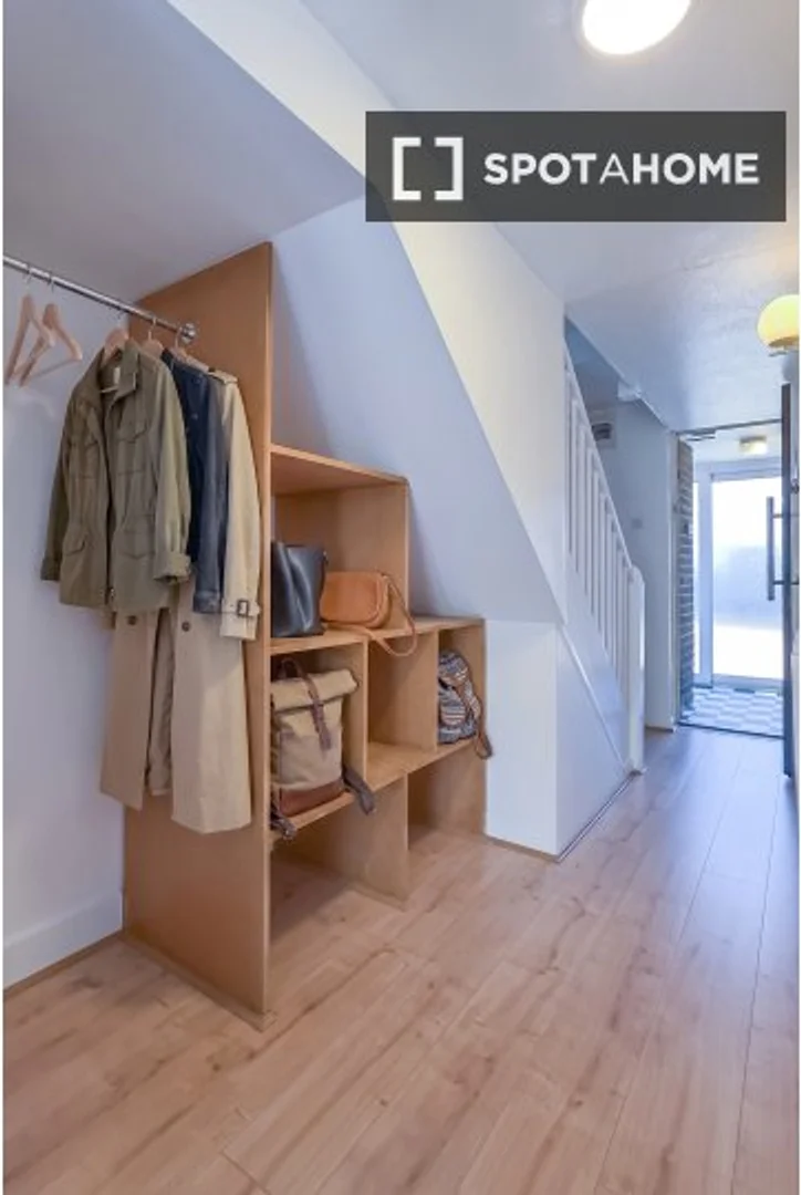 Saint Martins Close