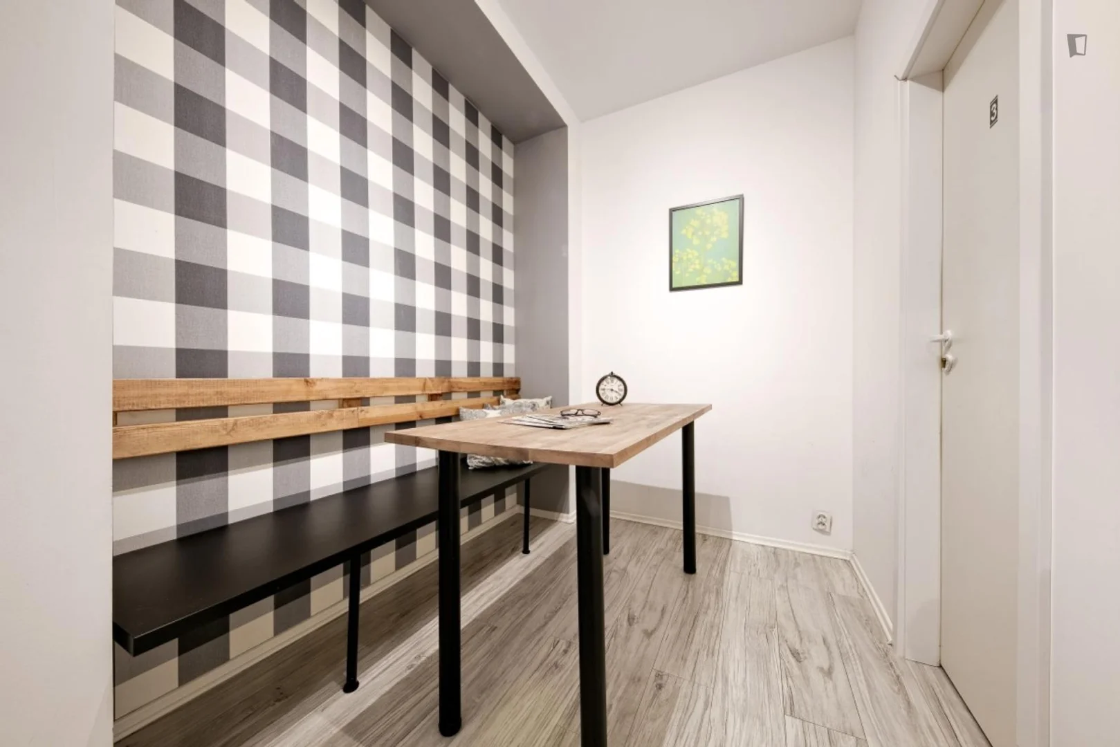 Comfortable and spacious student room in 