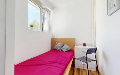 Günstiges Privatzimmer in {area}