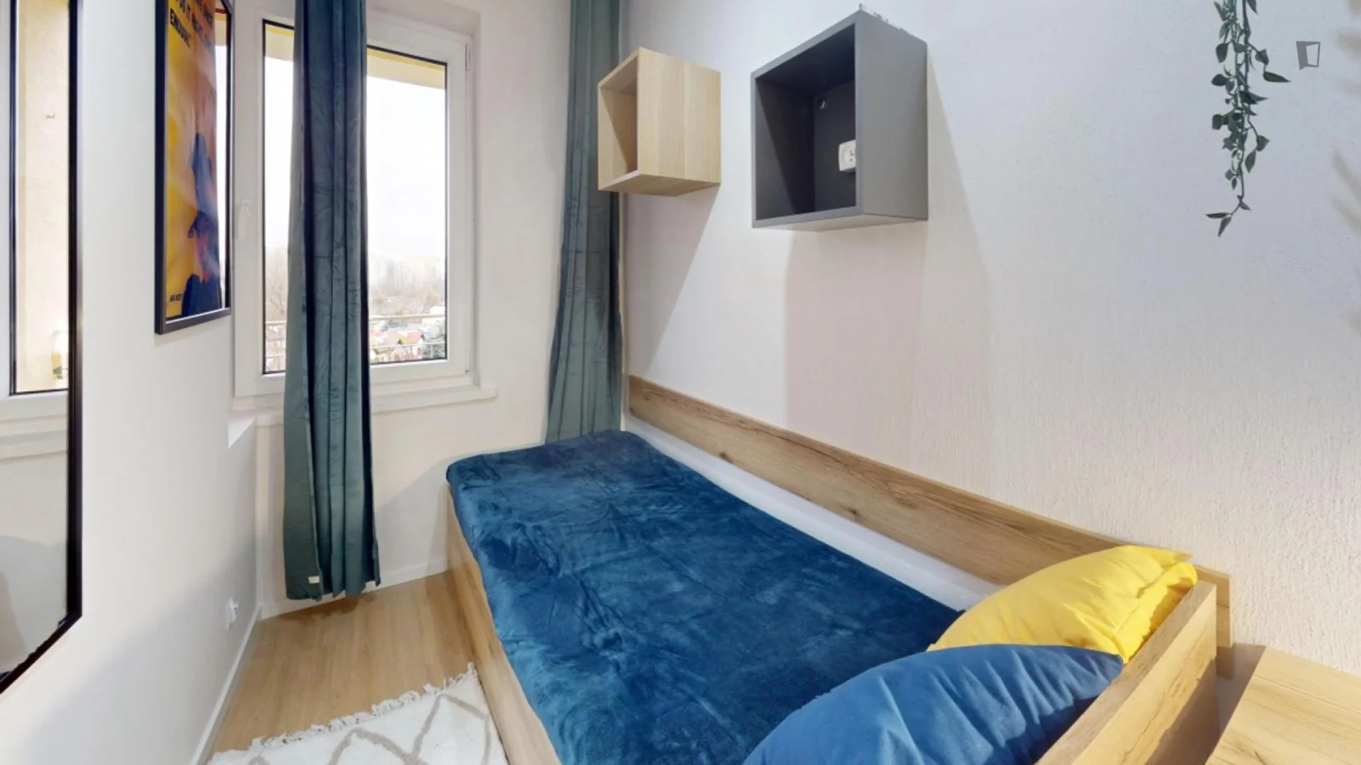 Funktionelles Studentenzimmer perfekt zum Studieren in 