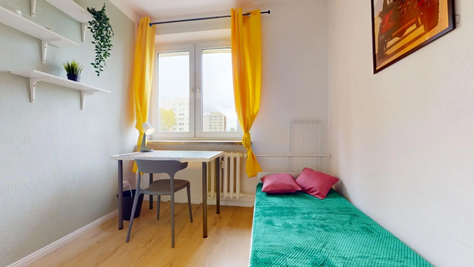 Funktionelles Studentenzimmer perfekt zum Studieren in 