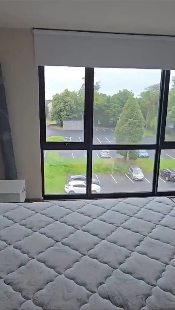 Functional student room perfect for studying in 