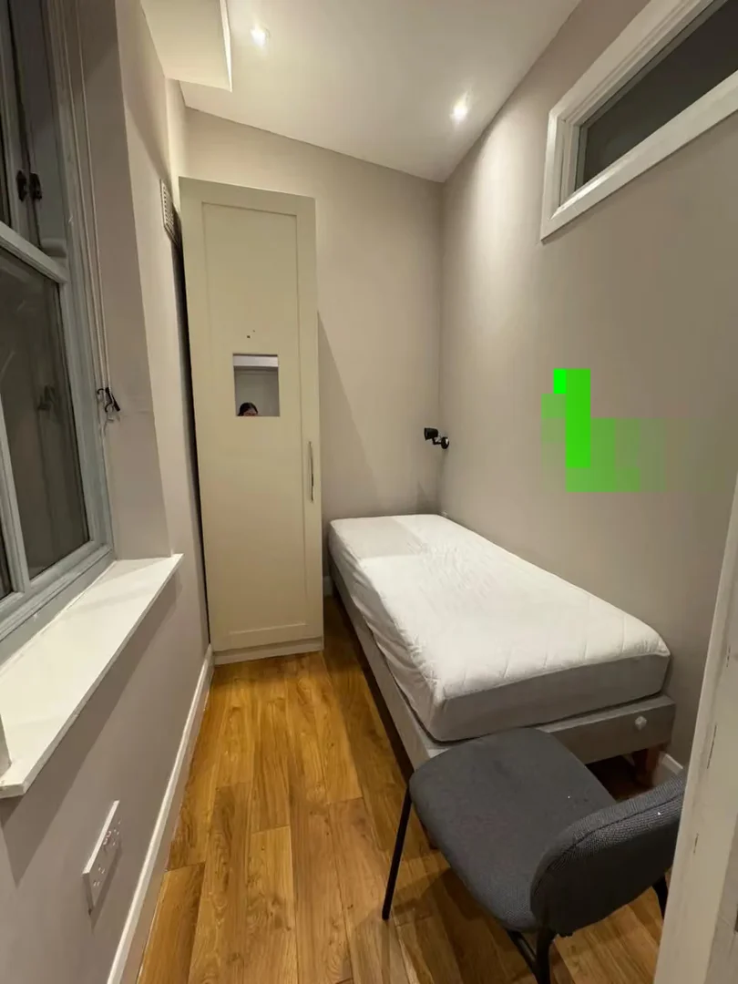 Cozy room for students available in