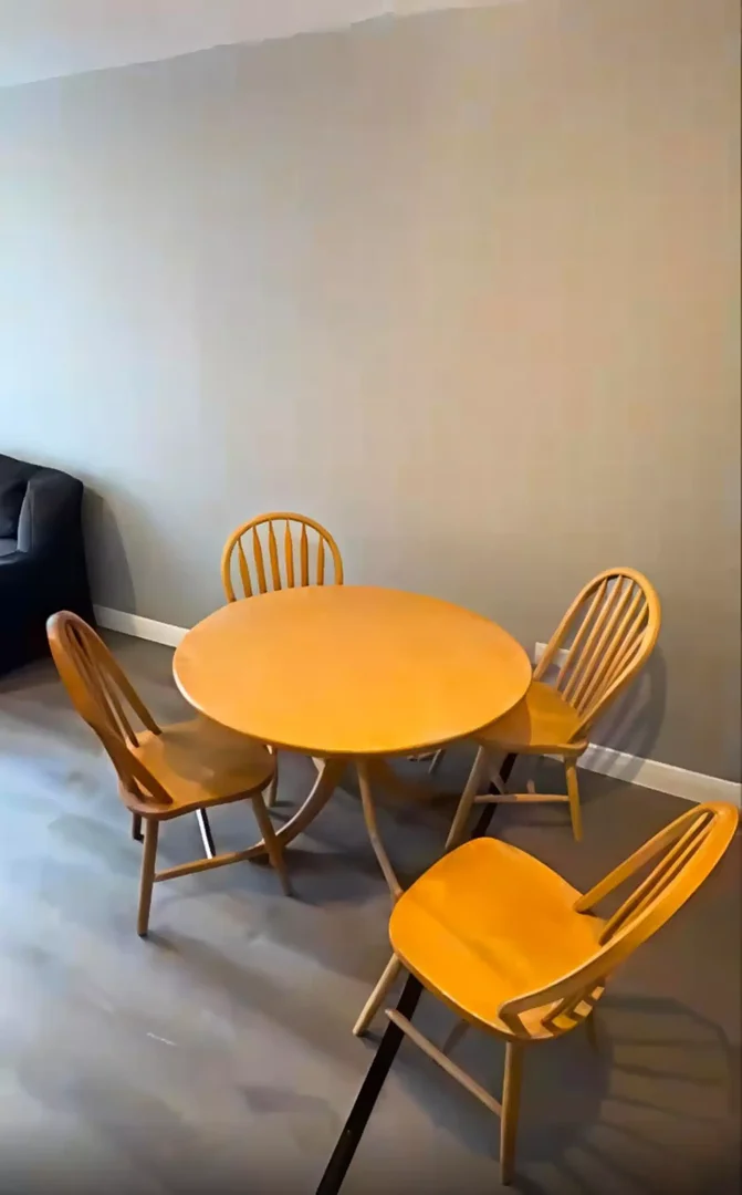 Budget-friendly student room close to campus in 