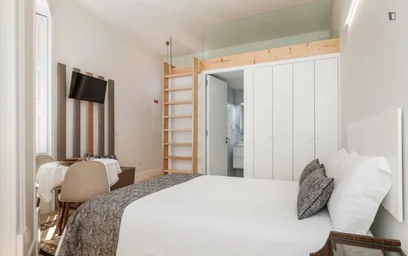 Apartamento inteiro em Rua do Beco do Paço, imagem 3 de 24