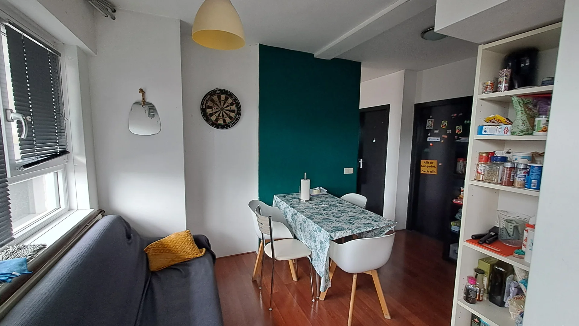 Budget-friendly student room close to campus in 