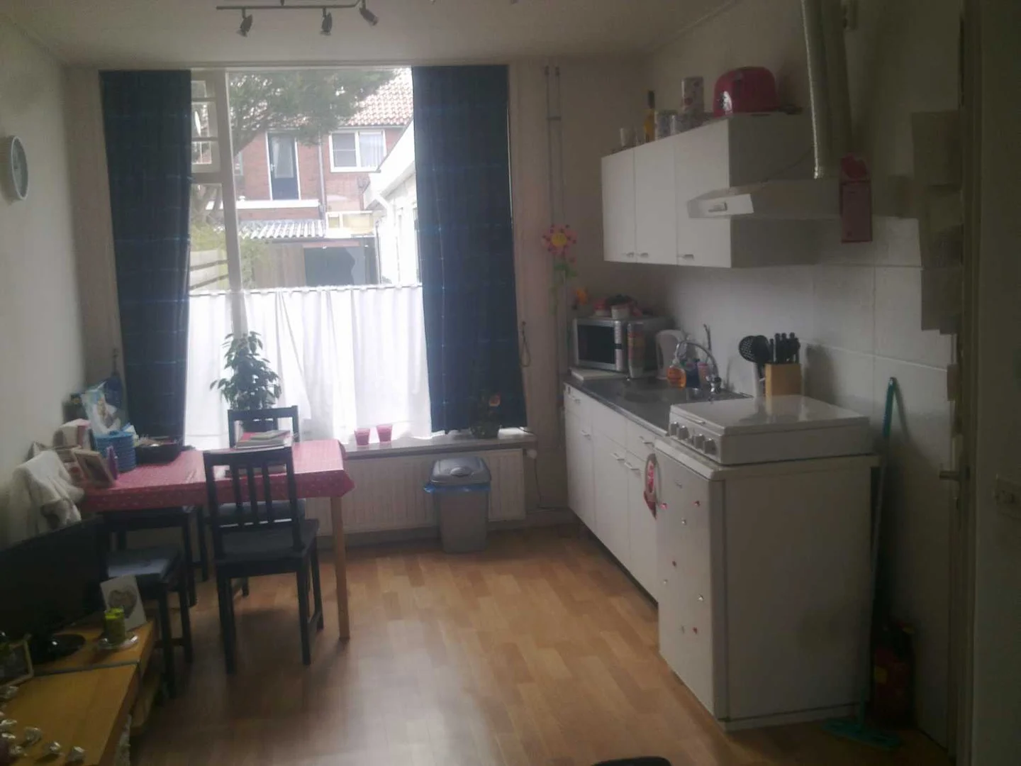 Habitación asequible para estudiantes con buena iluminación en 