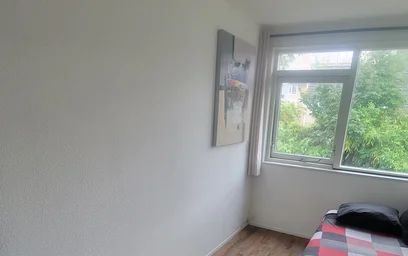 Günstiges Privatzimmer in {area}