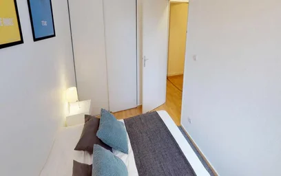 Quarto privado em rue Ratisbonne, imagem 4 de 12