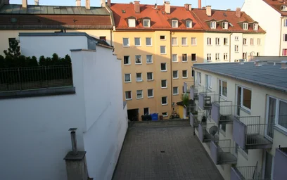 Całe miejsce Dachauer Straße, obraz 21 22
