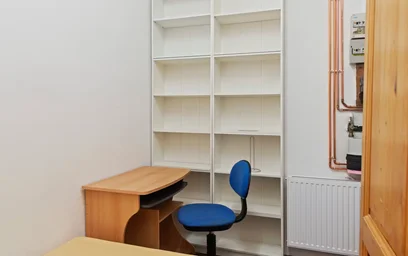 Cheap private room in {area}