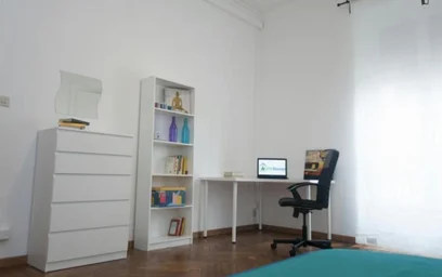Chambre privée à Via Aldo Barbaro, image 1 de 10