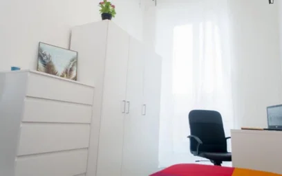 Chambre privée à Via Aldo Barbaro, image 3 de 10