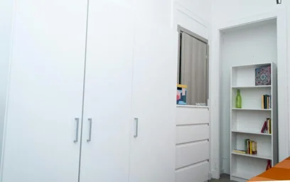 Chambre privée à Via Aldo Barbaro, image 2 de 13