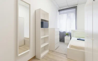 Habitación privada en Via Frinco, imagen 7 de 23