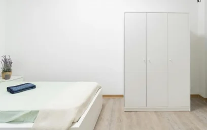 Alquiler de habitaciones por meses en {area}